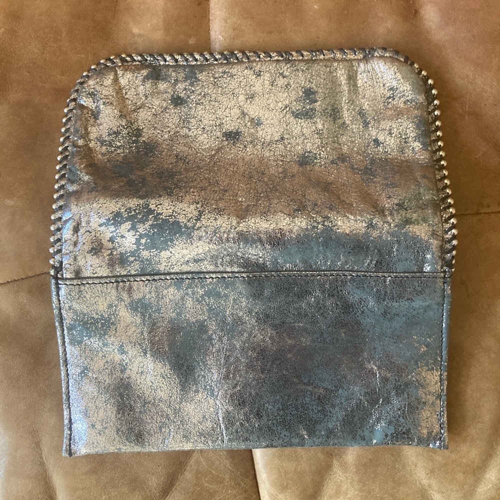 Latico Eloise Leather Wallet Distressed Platnium - Picture 11 of 11